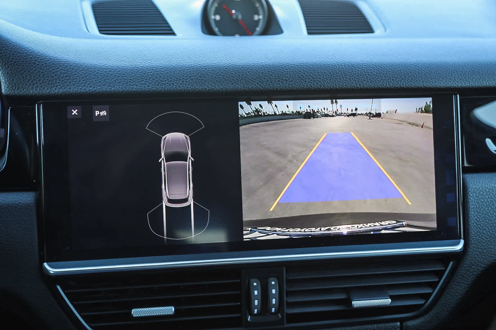 Thumbnail: 2019 Porsche Cayenne - 21