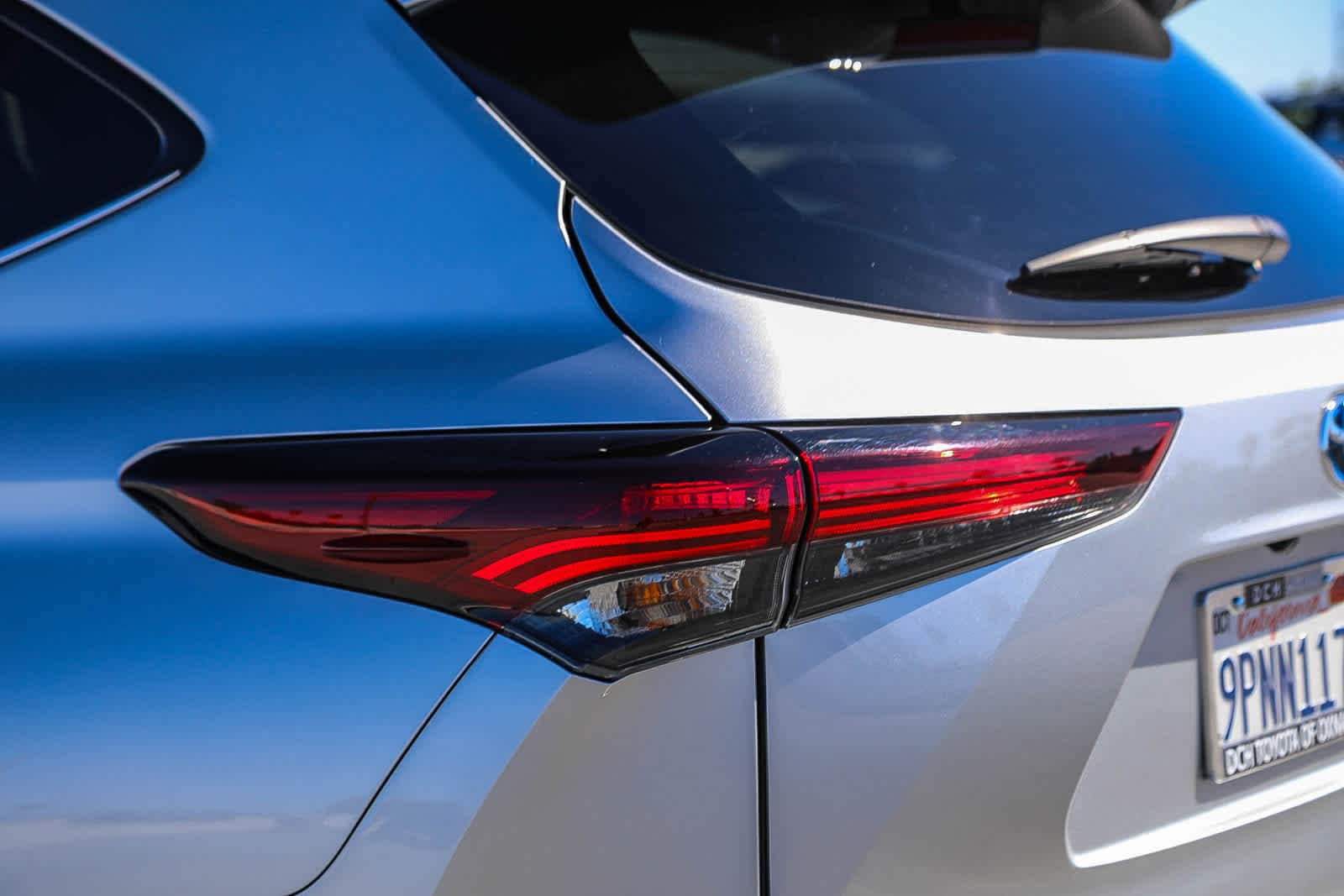 Thumbnail: 2024 Toyota Highlander - 9