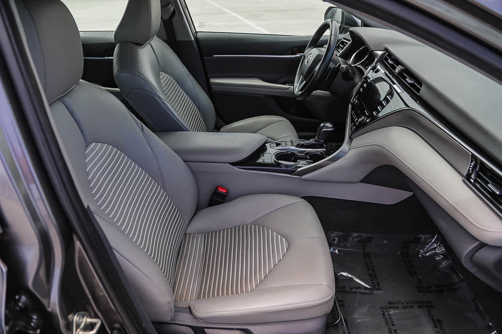 Thumbnail: 2019 Toyota Camry - 16