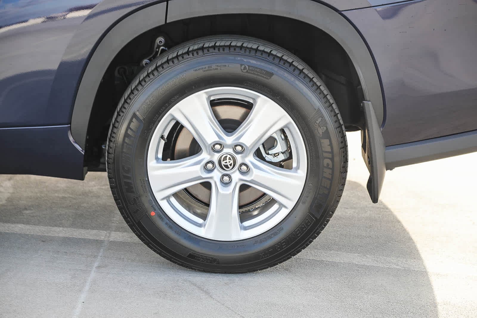 Thumbnail: 2025 Toyota Highlander - 10