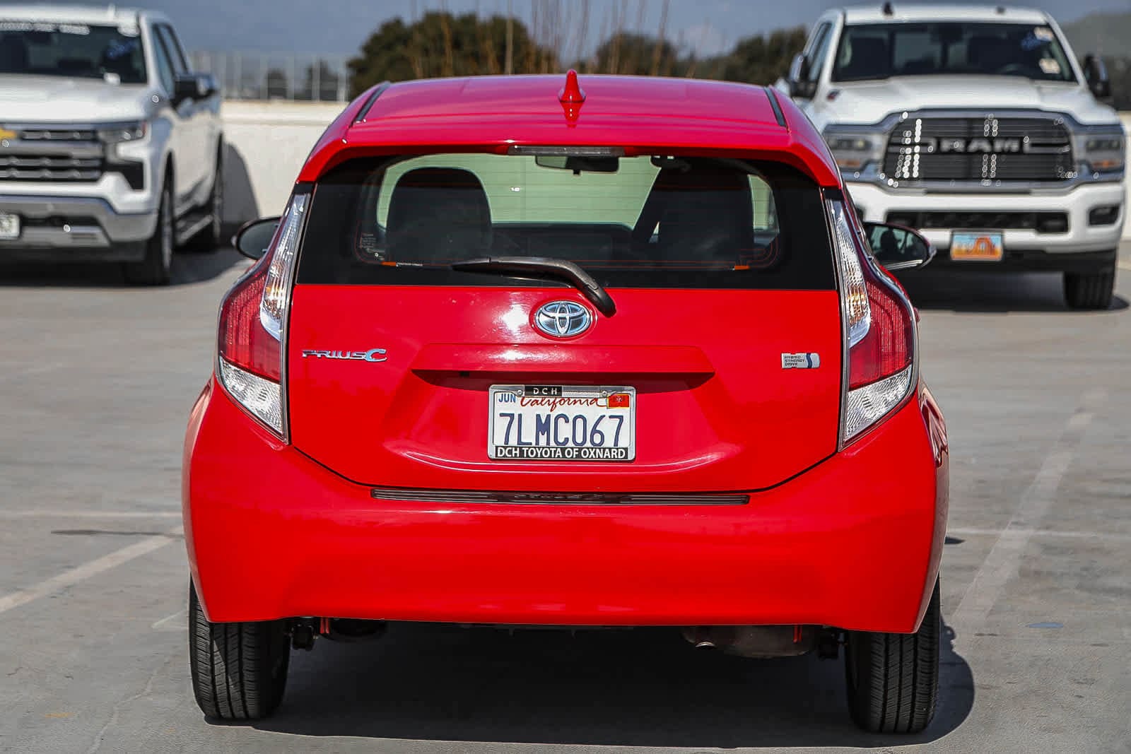 Thumbnail: 2015 Toyota Prius c - 6