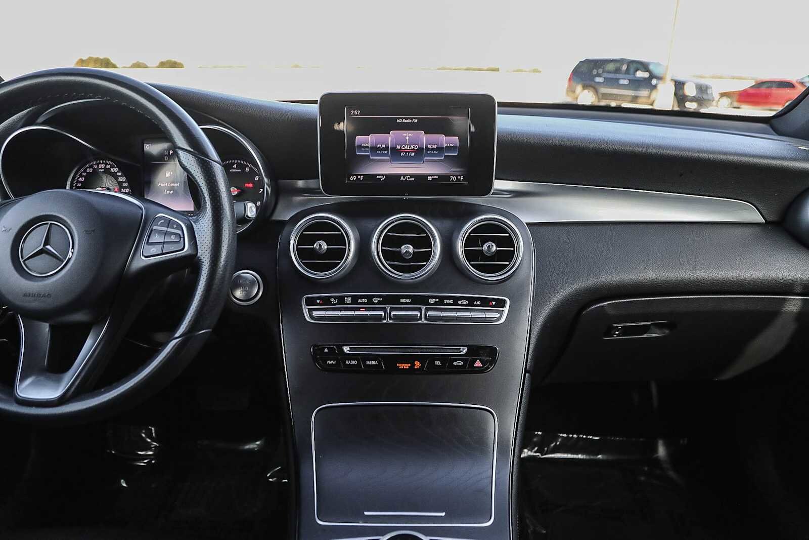 Thumbnail: 2017 Mercedes-Benz GLC - 13