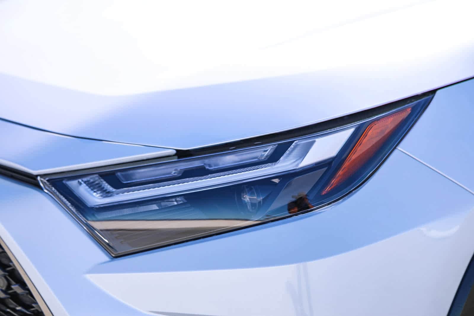 Thumbnail: 2025 Toyota RAV4 - 8