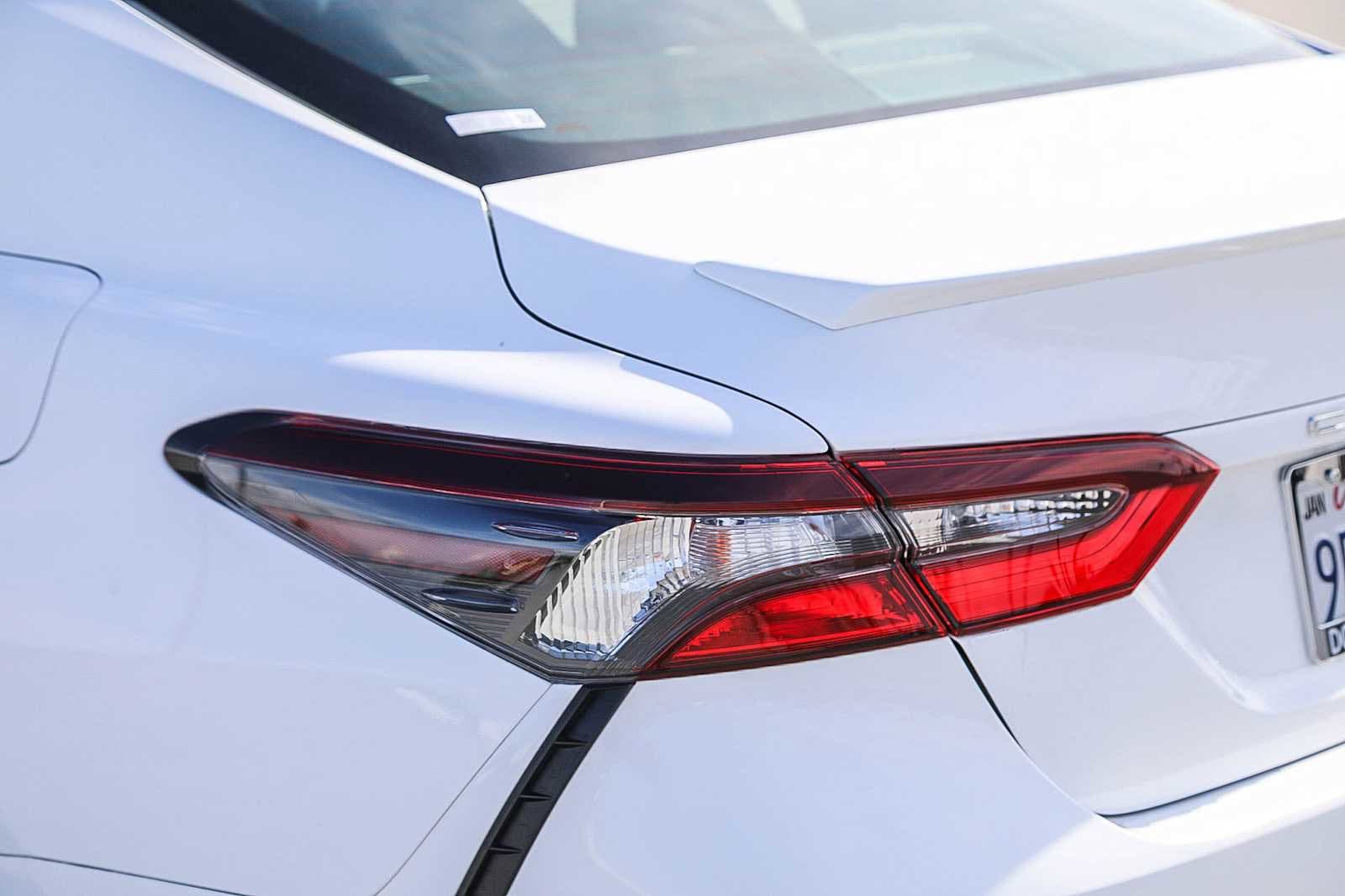 Thumbnail: 2023 Toyota Camry - 10