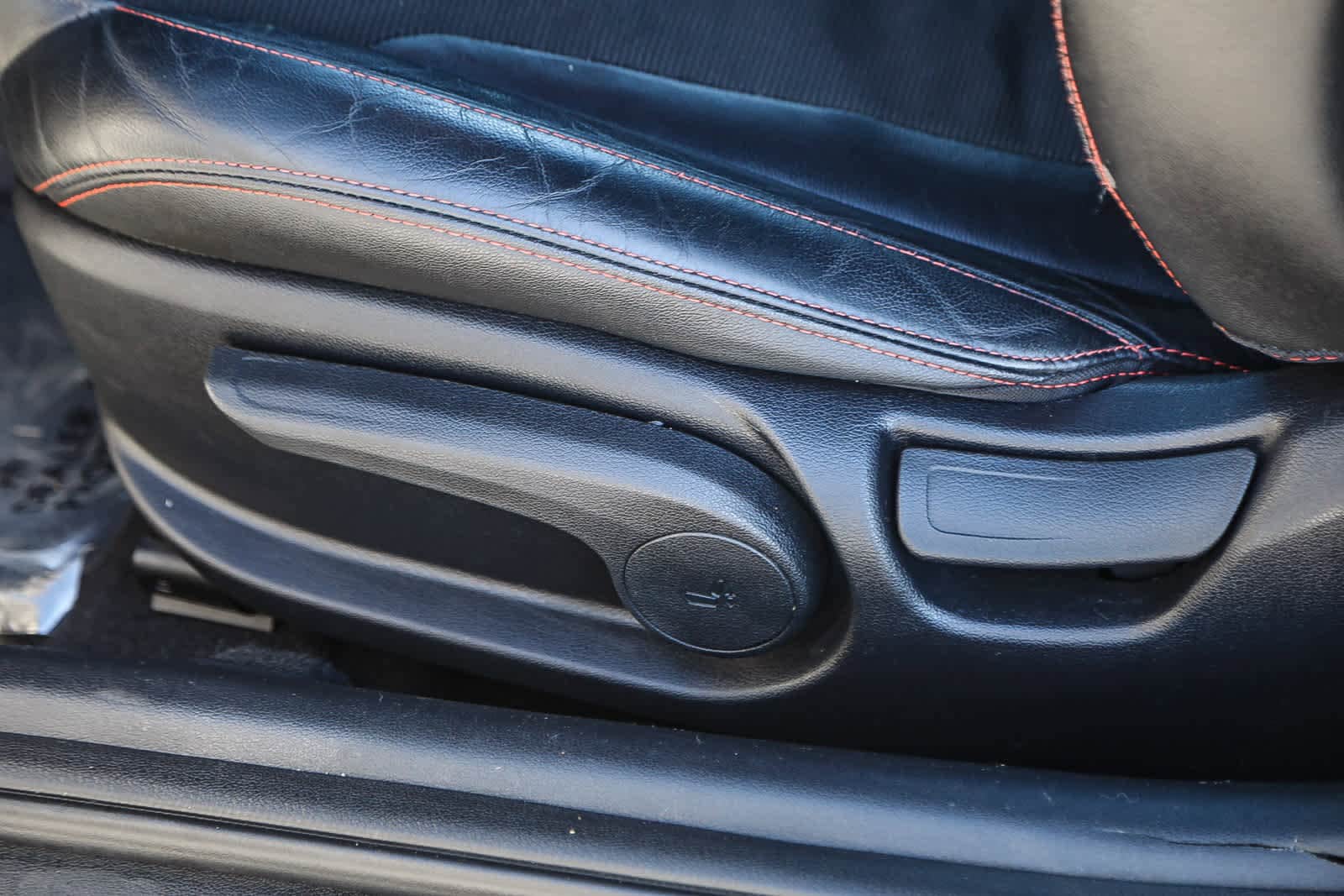 Thumbnail: 2019 Hyundai Veloster - 20