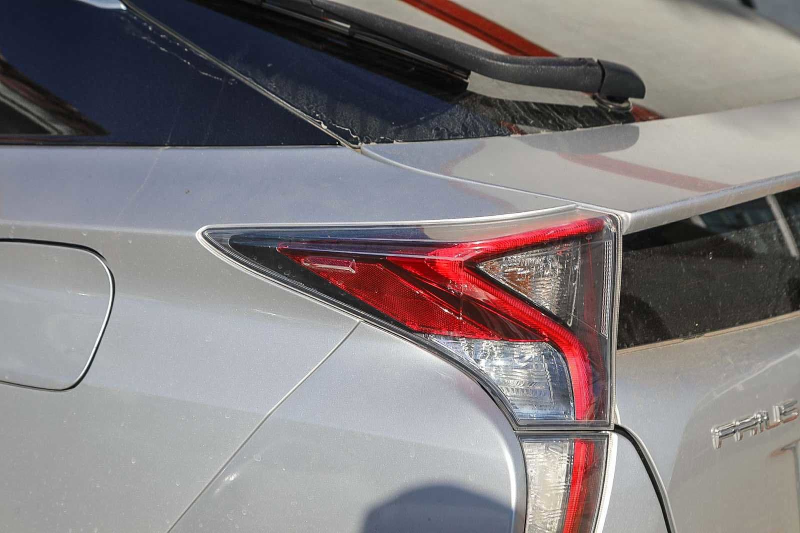 Thumbnail: 2016 Toyota Prius - 10