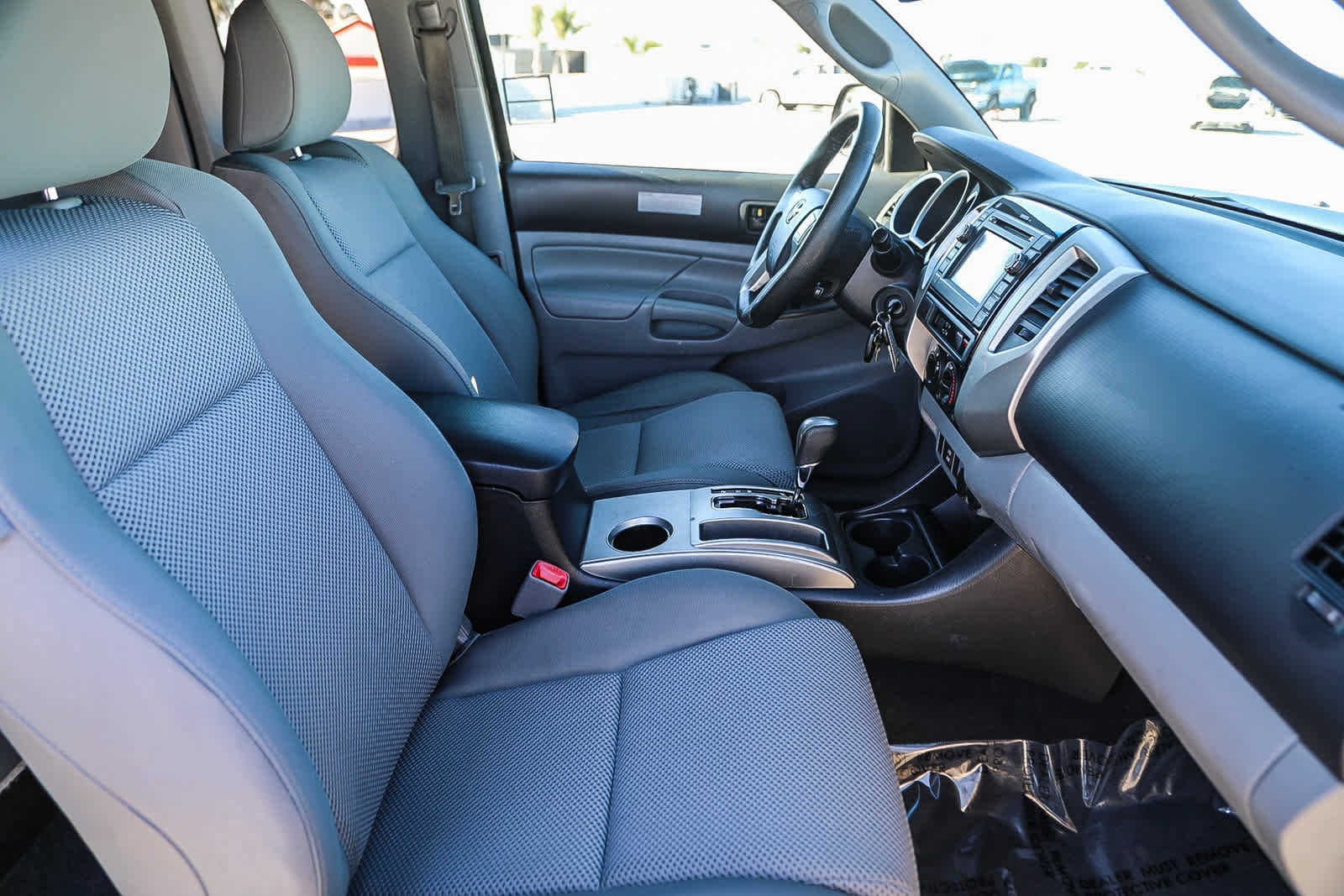 Thumbnail: 2013 Toyota Tacoma - 17