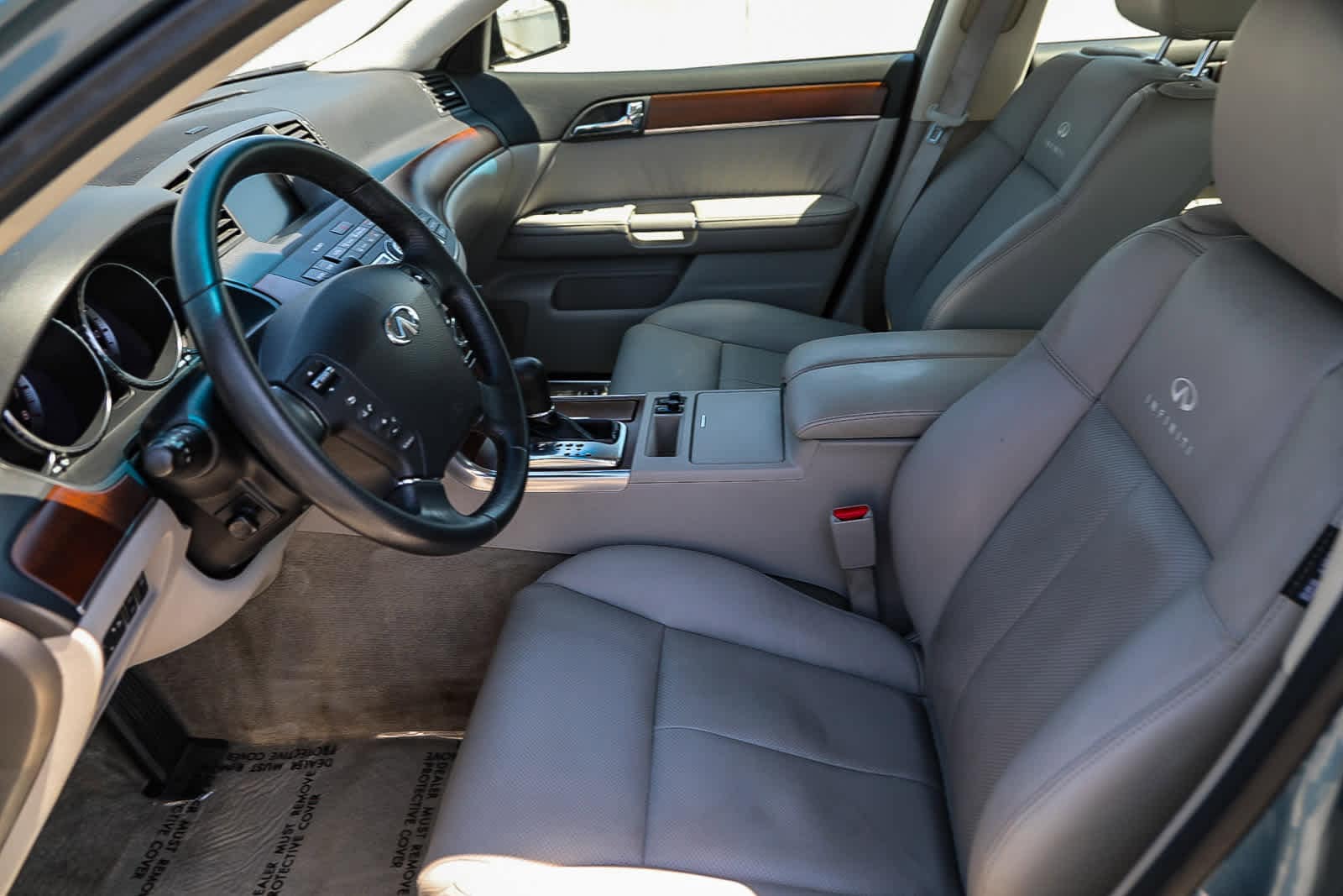 Thumbnail: 2008 INFINITI M45 - 16