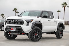 2026 Toyota Tacoma i-FORCE MAX TRD Pro 4X4 DOUBLE CAB HV