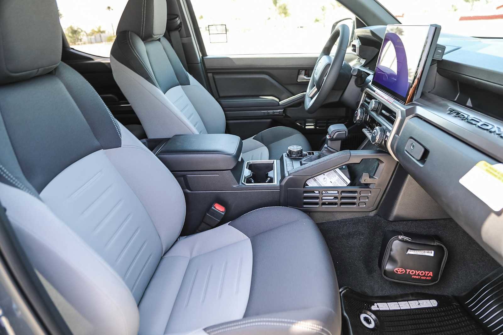 2025 Toyota Tacoma TRD Off-Road 17
