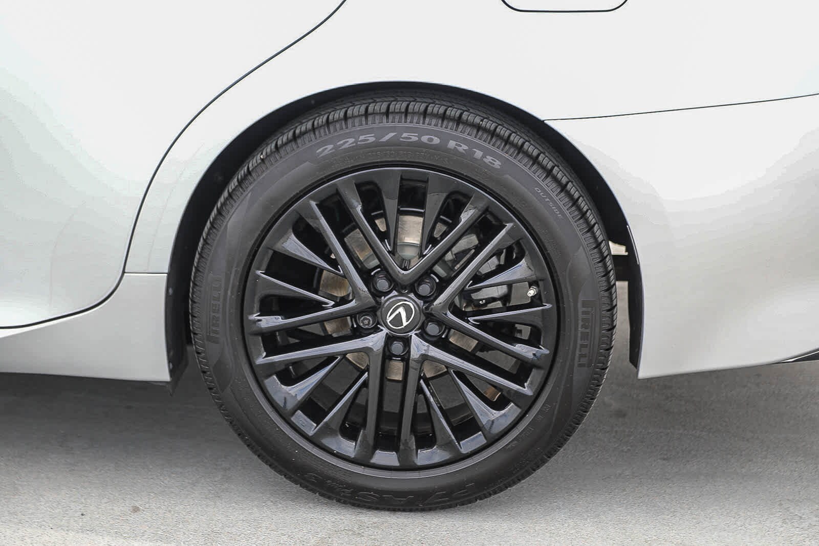 Thumbnail: 2016 Lexus ES - 11