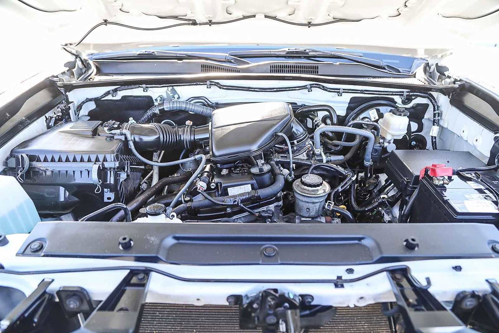 Thumbnail: 2018 Toyota Tacoma - 24