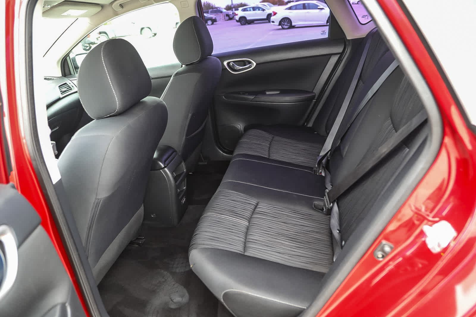 Thumbnail: 2018 Nissan Sentra - 17