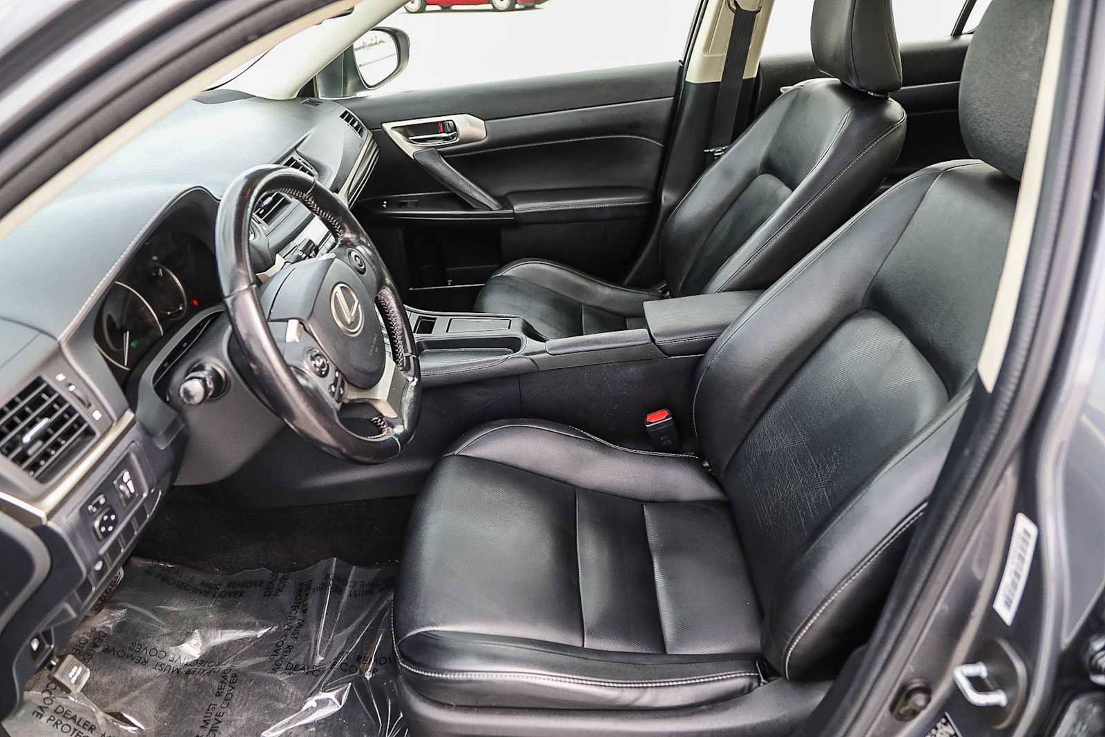 Thumbnail: 2016 Lexus CT - 18