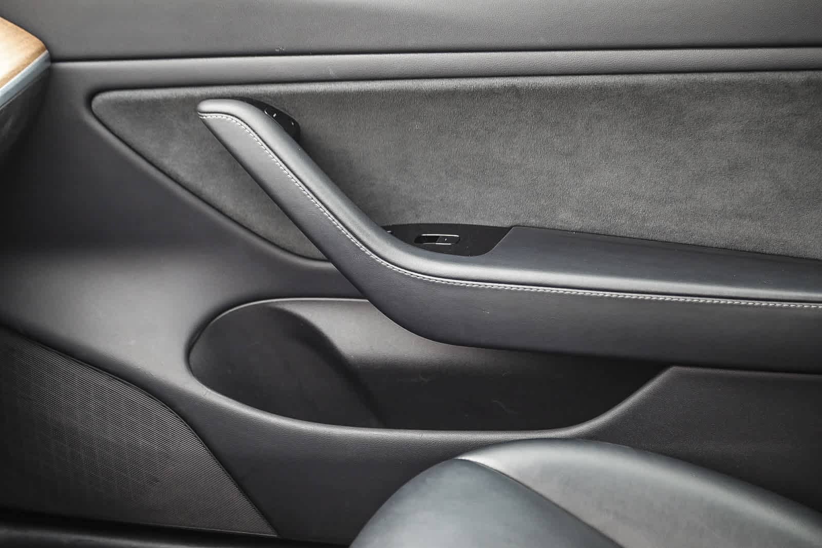 Thumbnail: 2019 Tesla Model 3 - 20