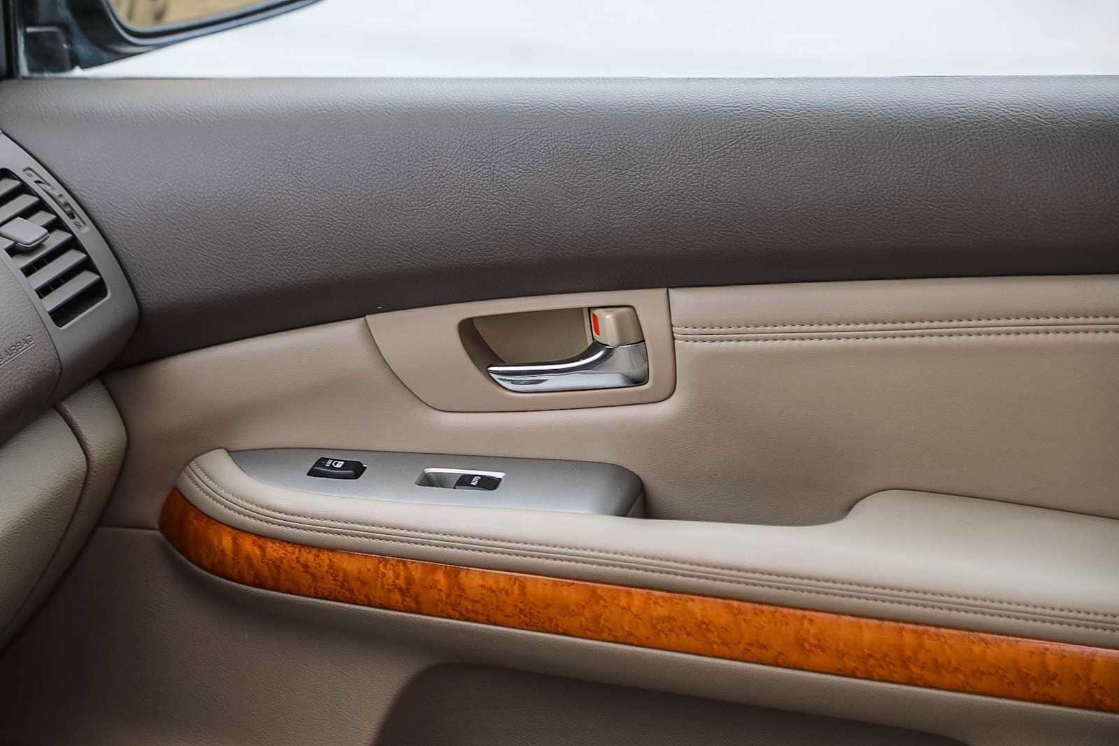Thumbnail: 2005 Lexus RX - 20