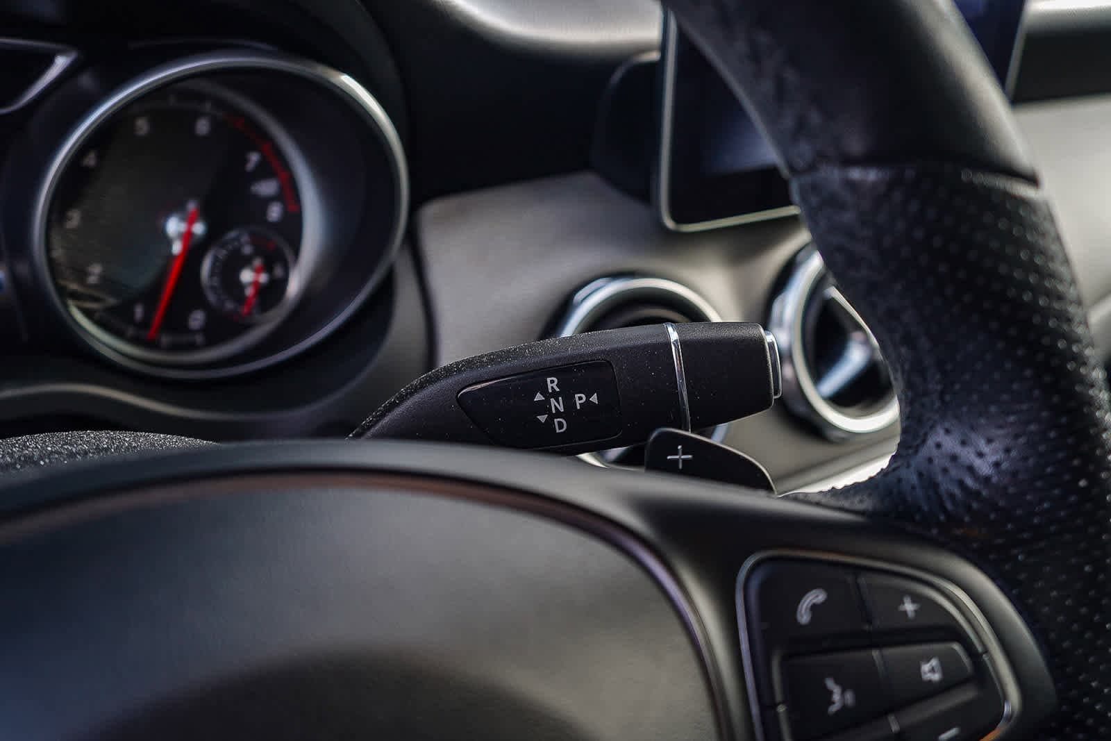 Thumbnail: 2020 Mercedes-Benz GLA - 23