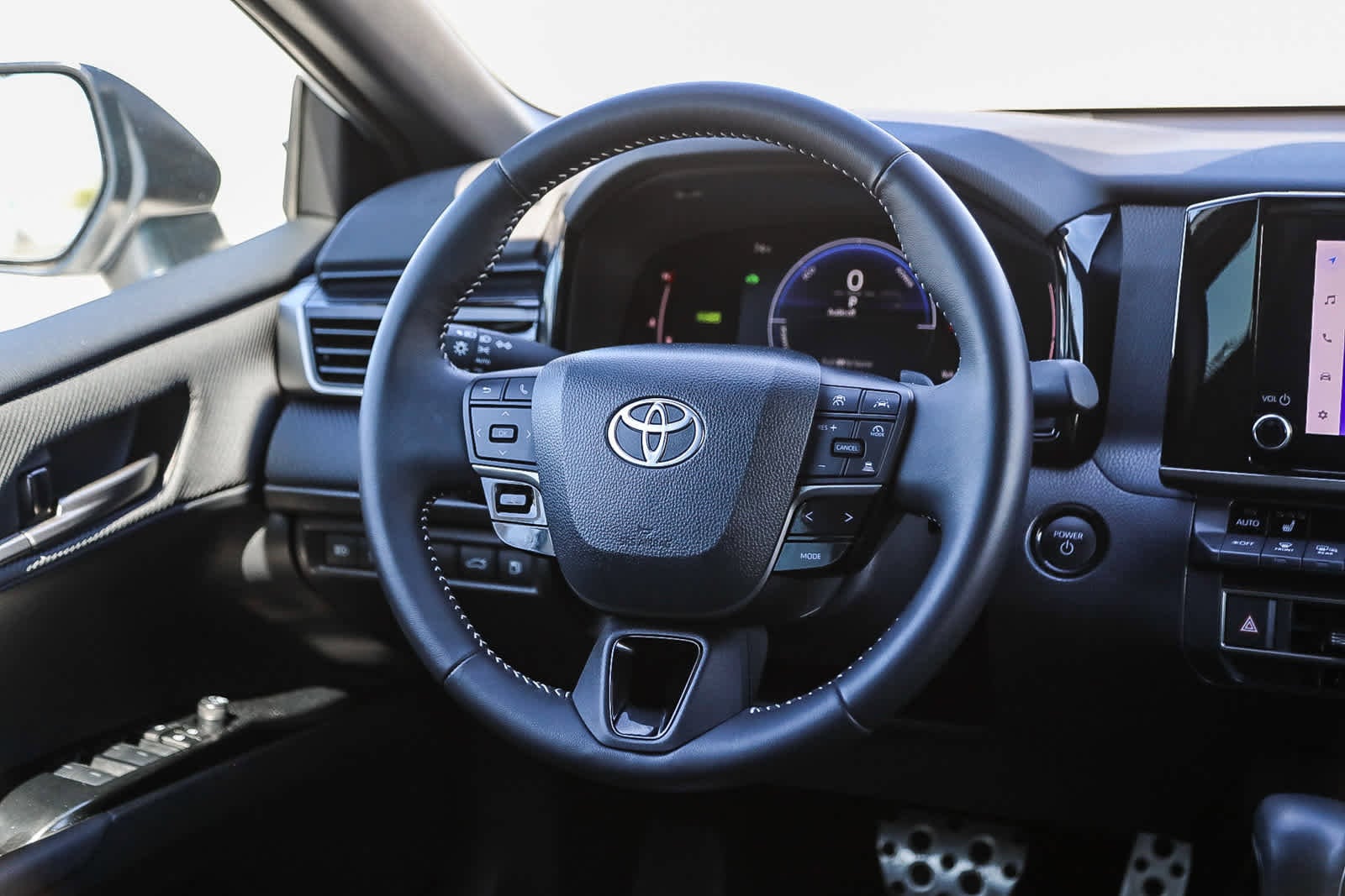 Thumbnail: 2025 Toyota Camry - 15