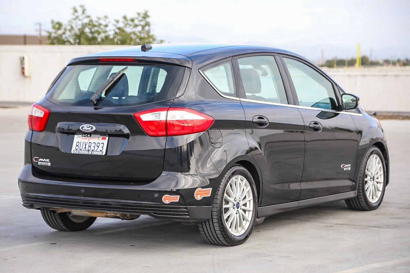 2015 Ford C-Max Energi SEL photo 2