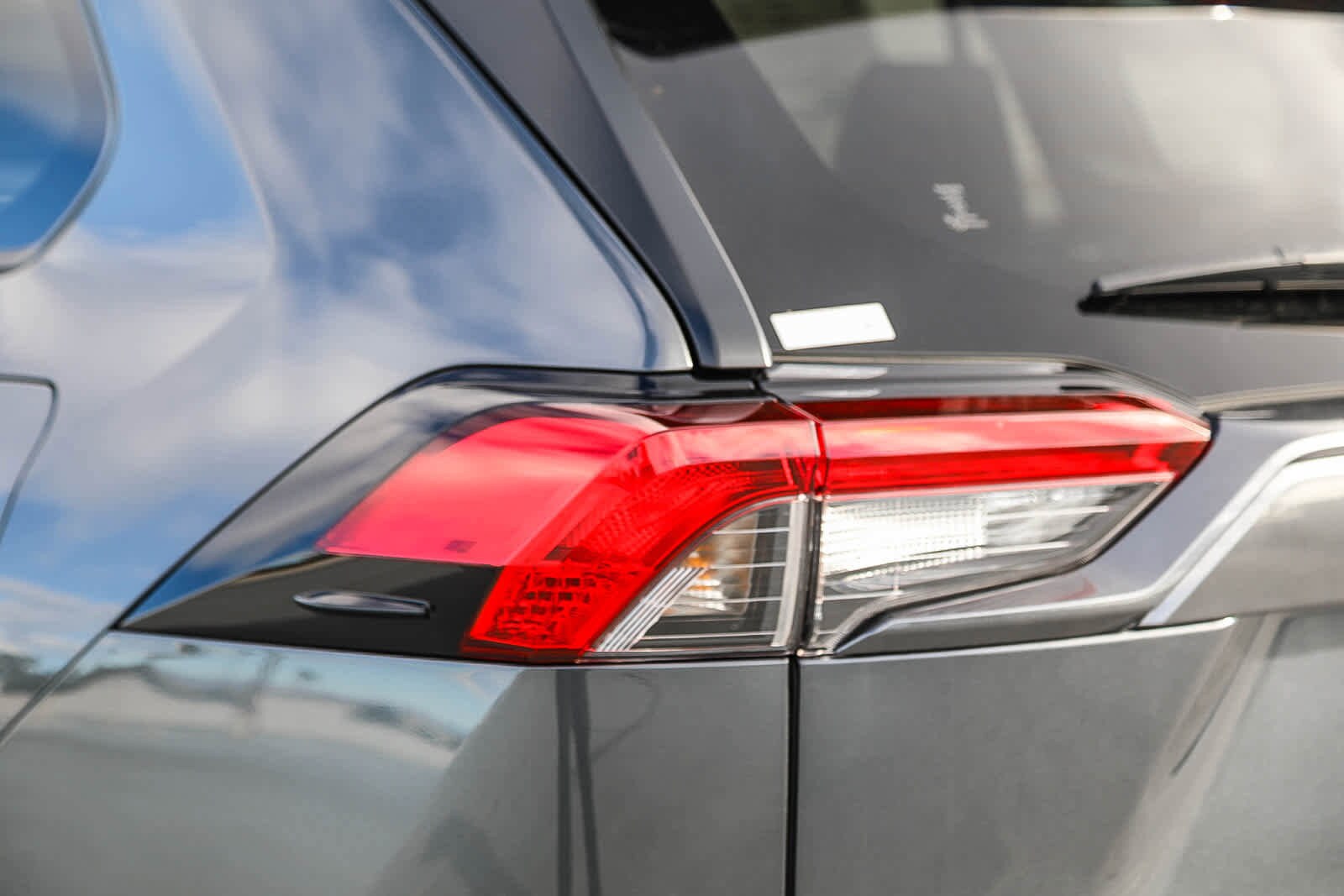 Thumbnail: 2025 Toyota RAV4 - 8