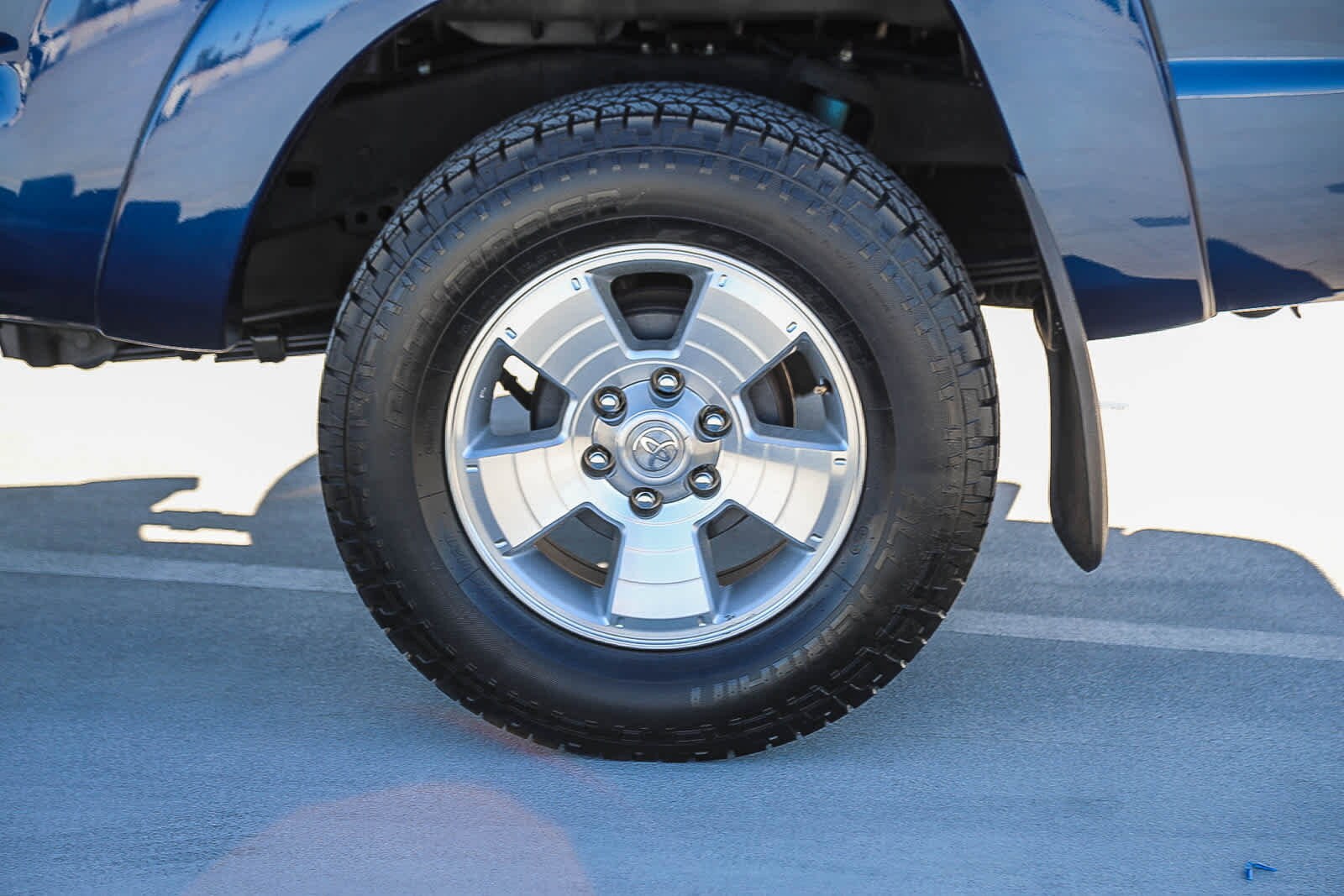 Thumbnail: 2005 Toyota Tacoma - 11