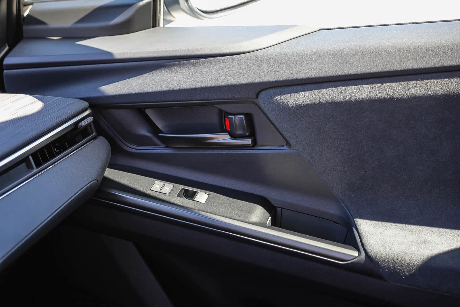 Thumbnail: 2026 Toyota C-HR - 23