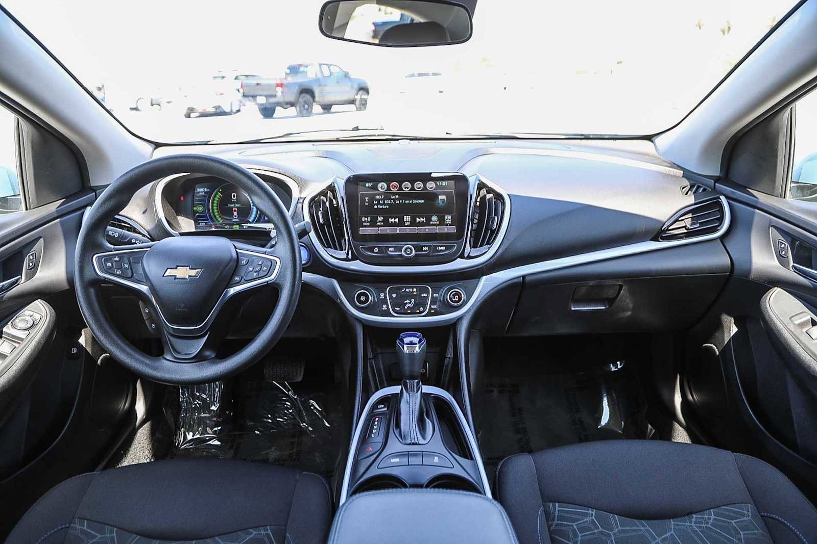 Thumbnail: 2018 Chevrolet Volt - 12