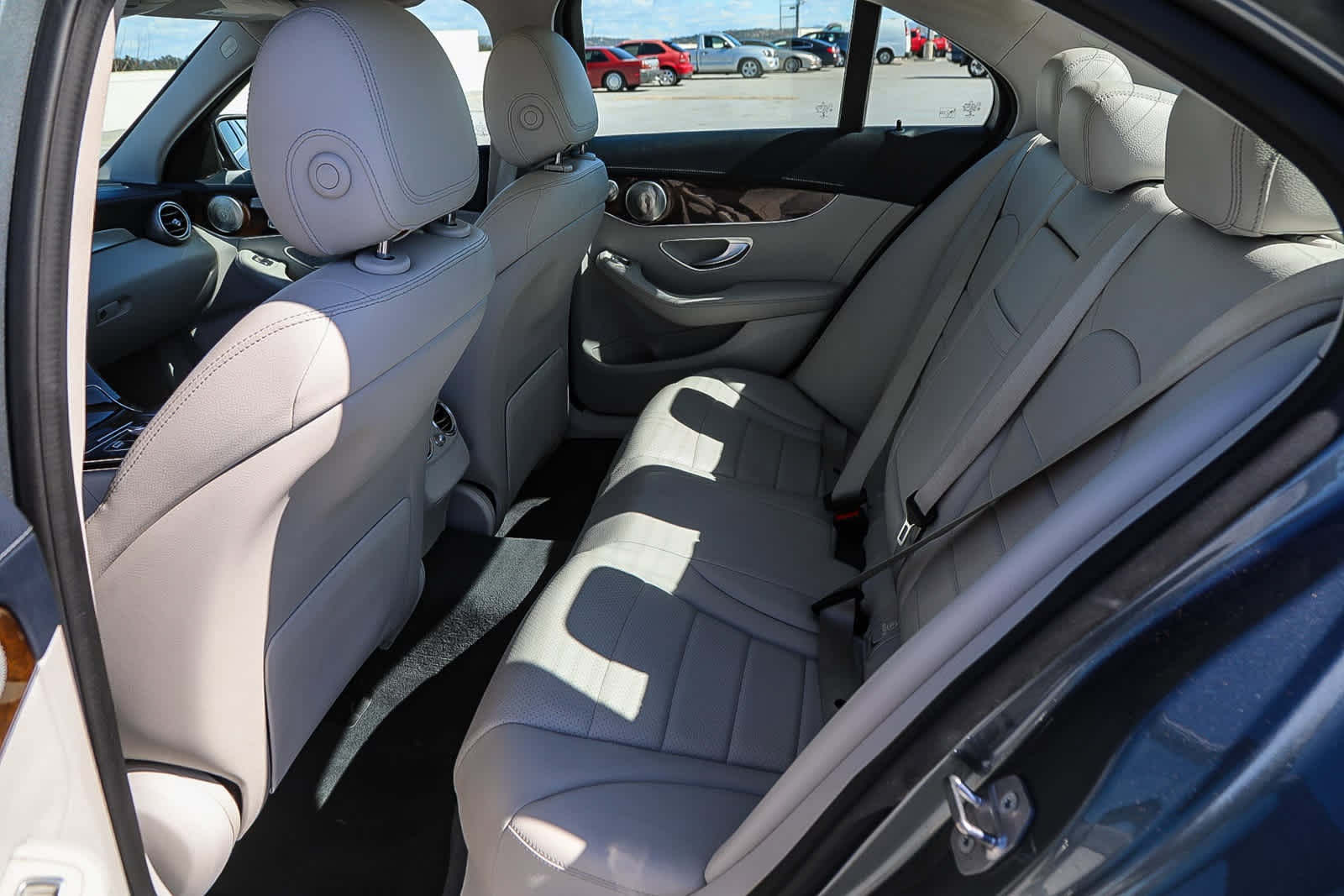 Thumbnail: 2017 Mercedes-Benz C-Class - 18