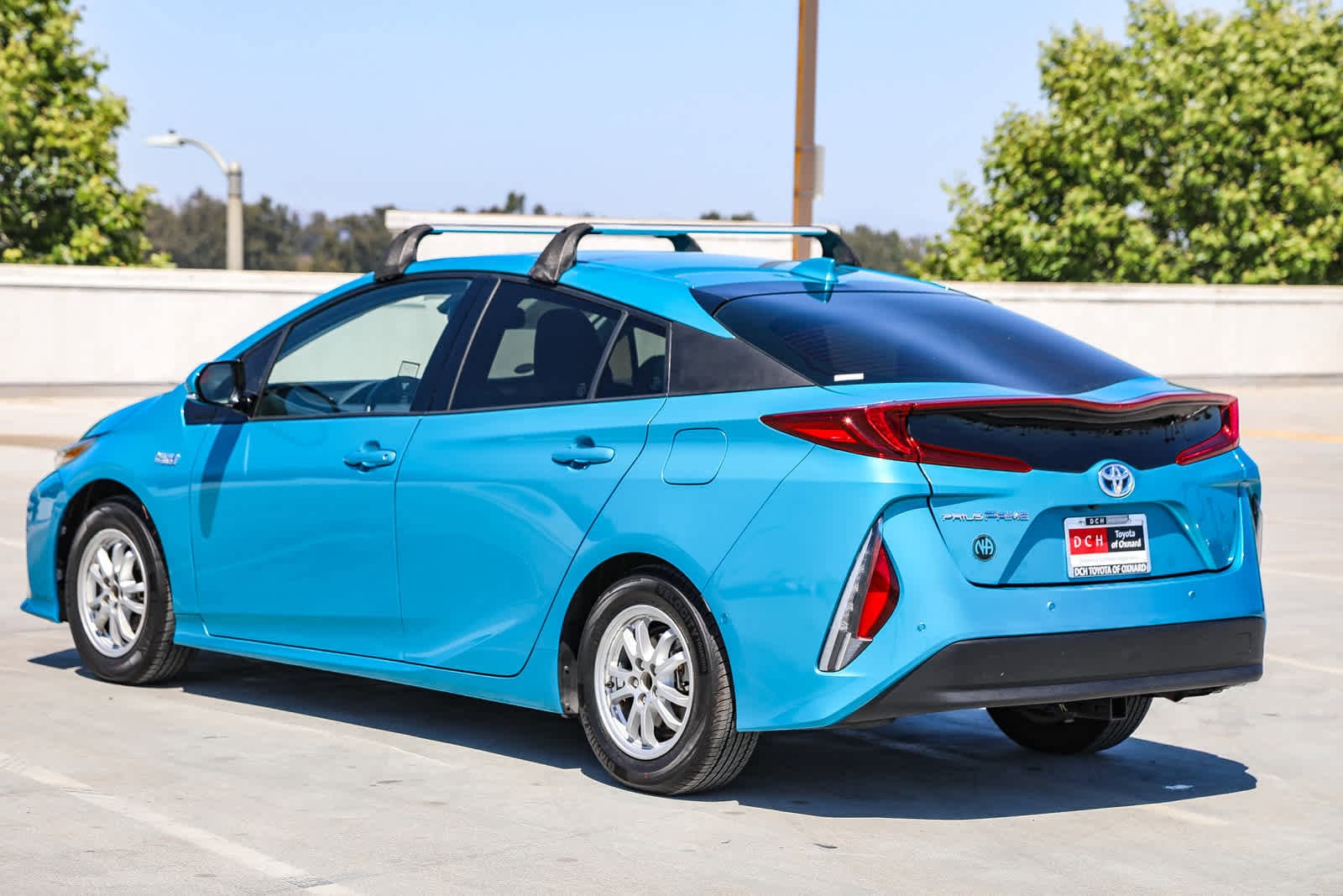 Thumbnail: 2017 Toyota Prius Prime - 6