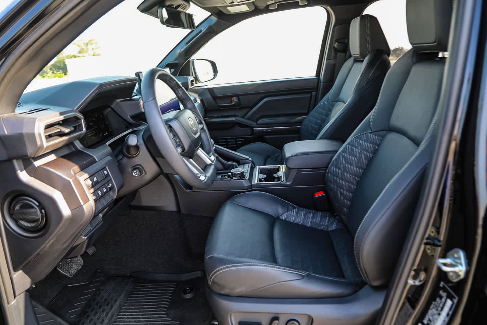 Thumbnail: 2025 Toyota 4Runner - 18