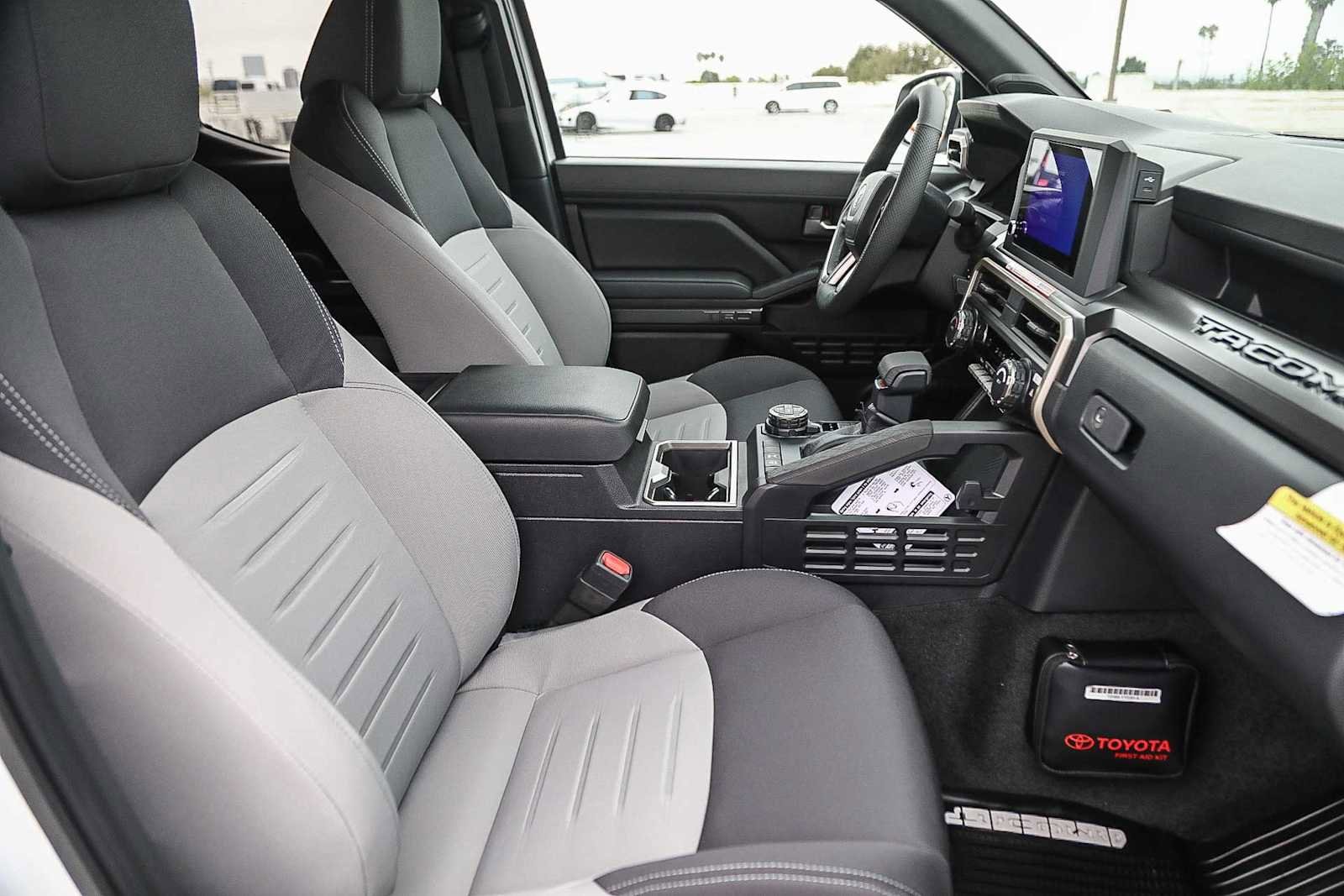 Thumbnail: 2025 Toyota Tacoma - 18