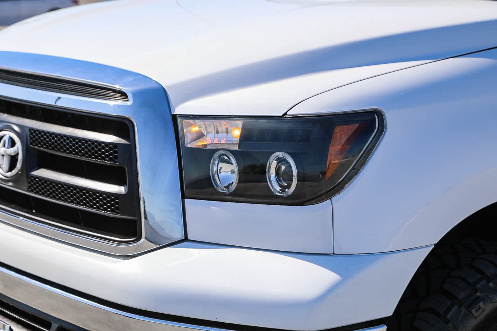 Thumbnail: 2013 Toyota Tundra - 8