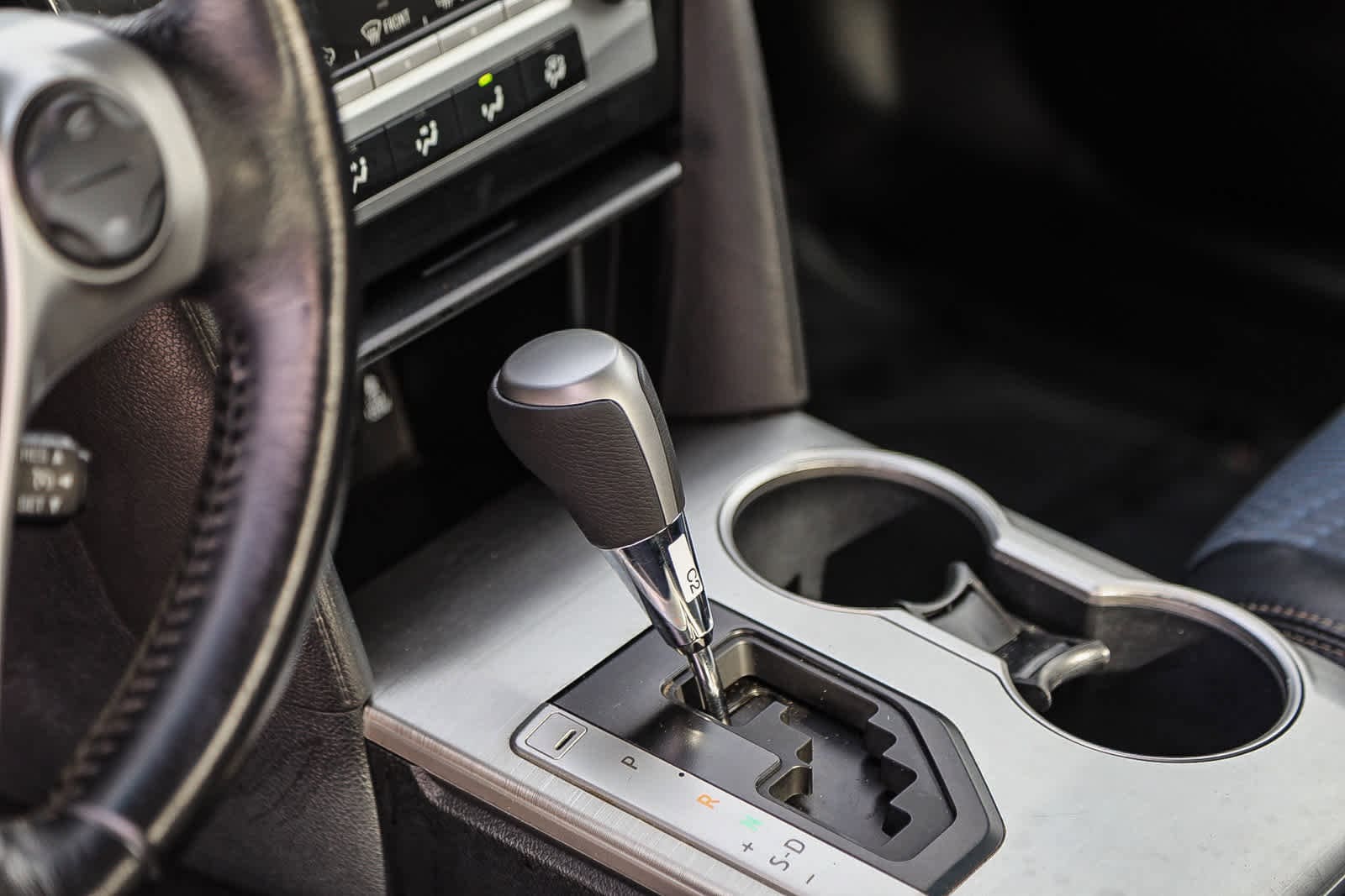 Thumbnail: 2012 Toyota Camry - 20