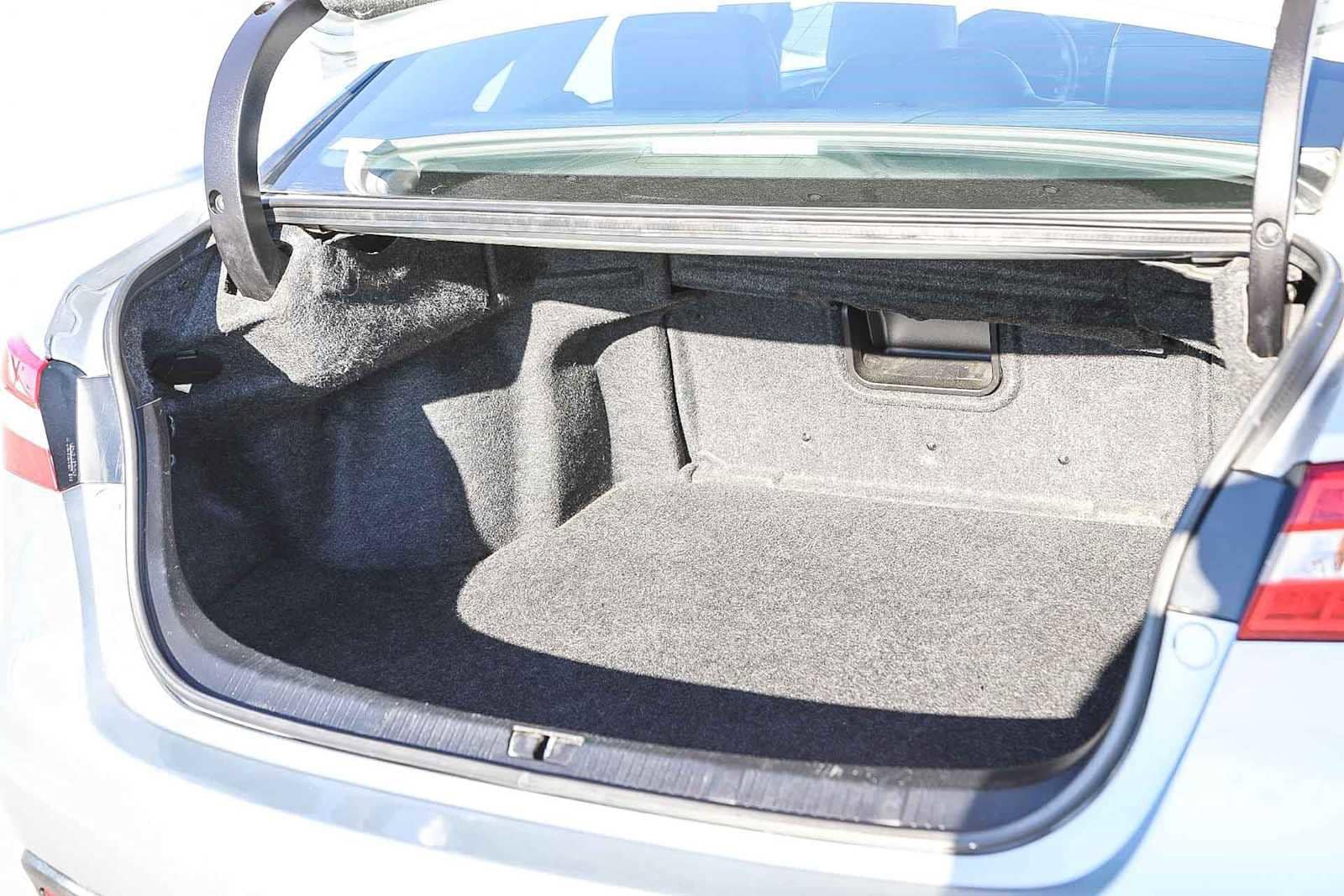 Thumbnail: 2015 Toyota Avalon - 25