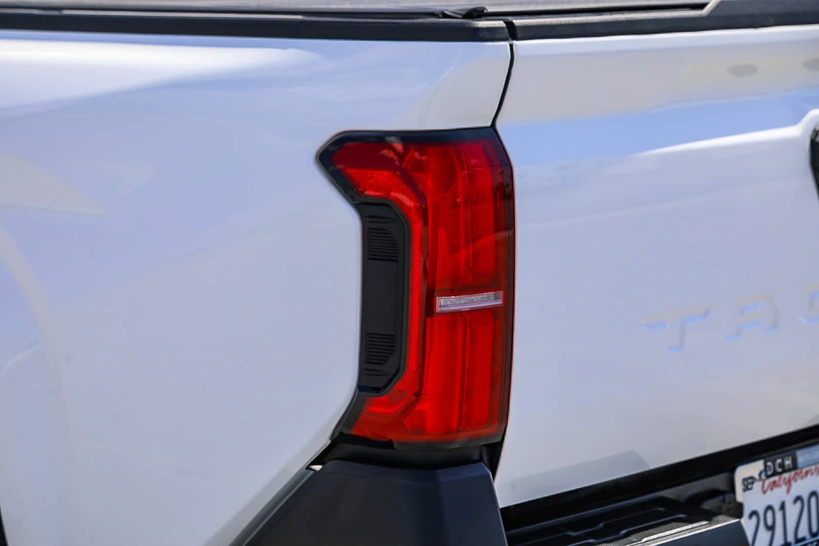 Thumbnail: 2025 Toyota Tacoma - 10