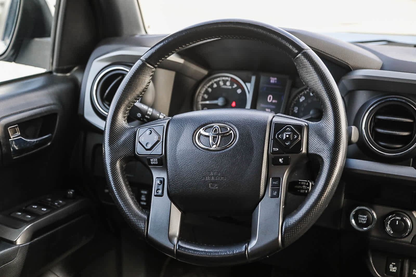 Thumbnail: 2021 Toyota Tacoma - 14