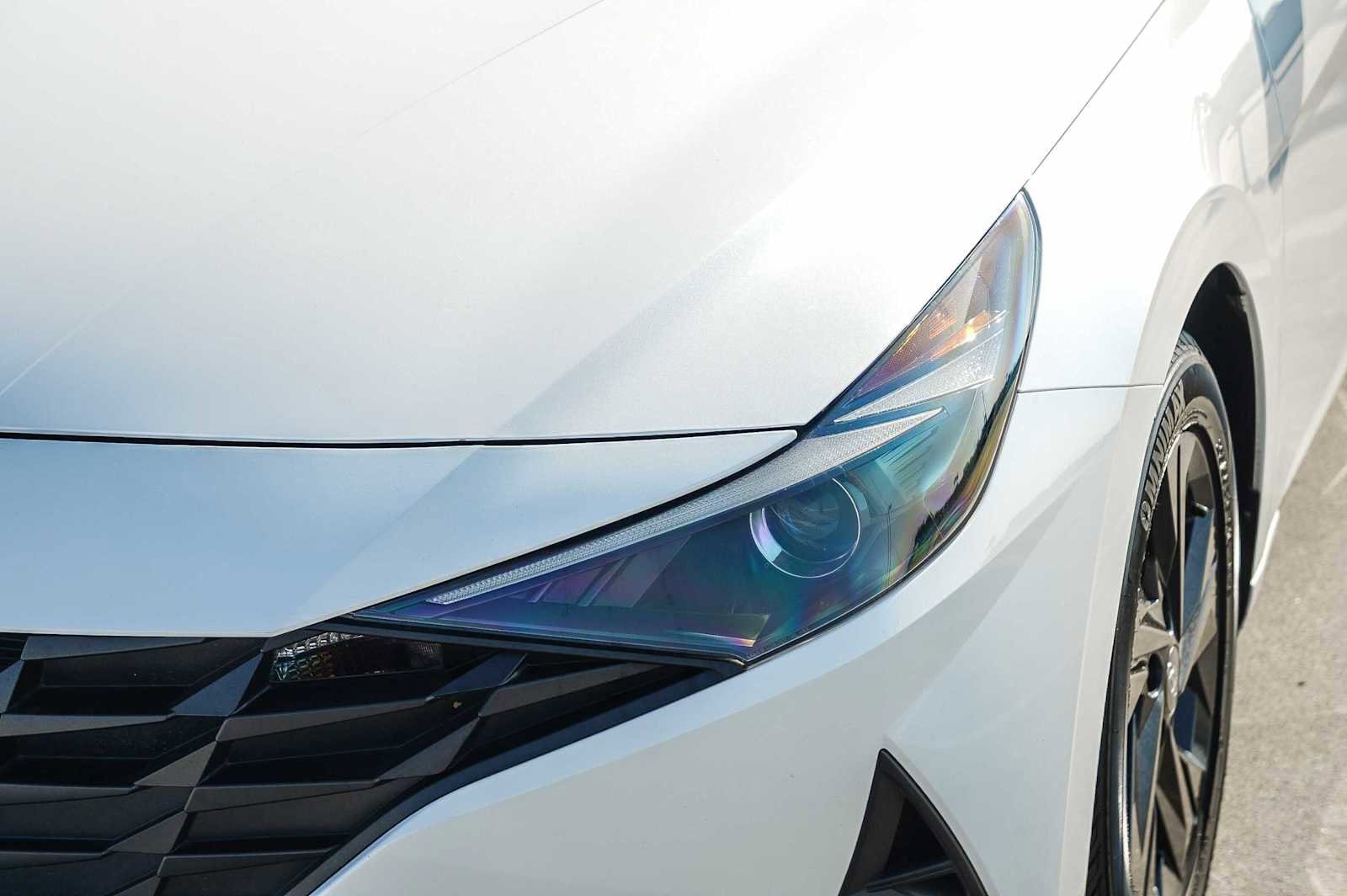 Thumbnail: 2023 Hyundai Elantra - 9