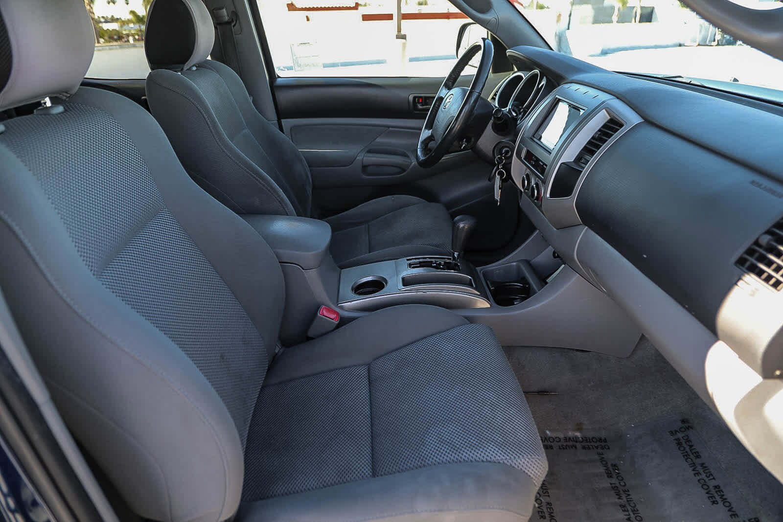 Thumbnail: 2005 Toyota Tacoma - 16