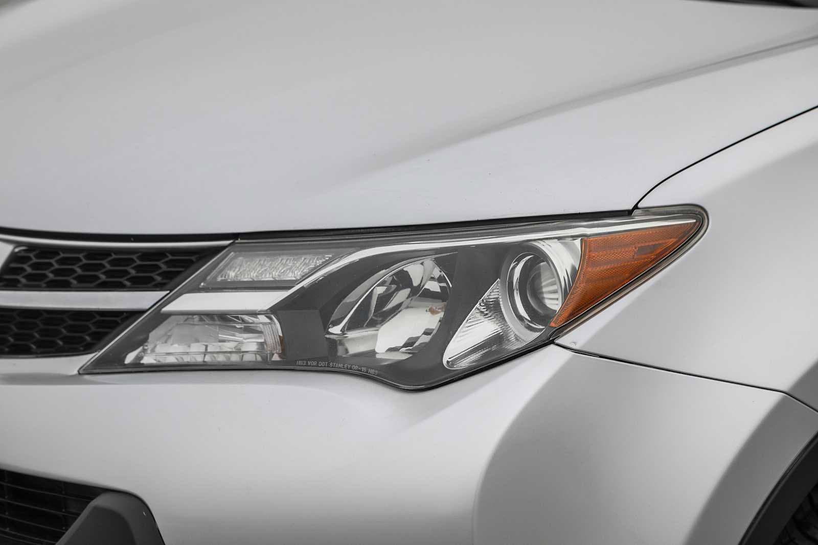 Thumbnail: 2013 Toyota RAV4 - 7