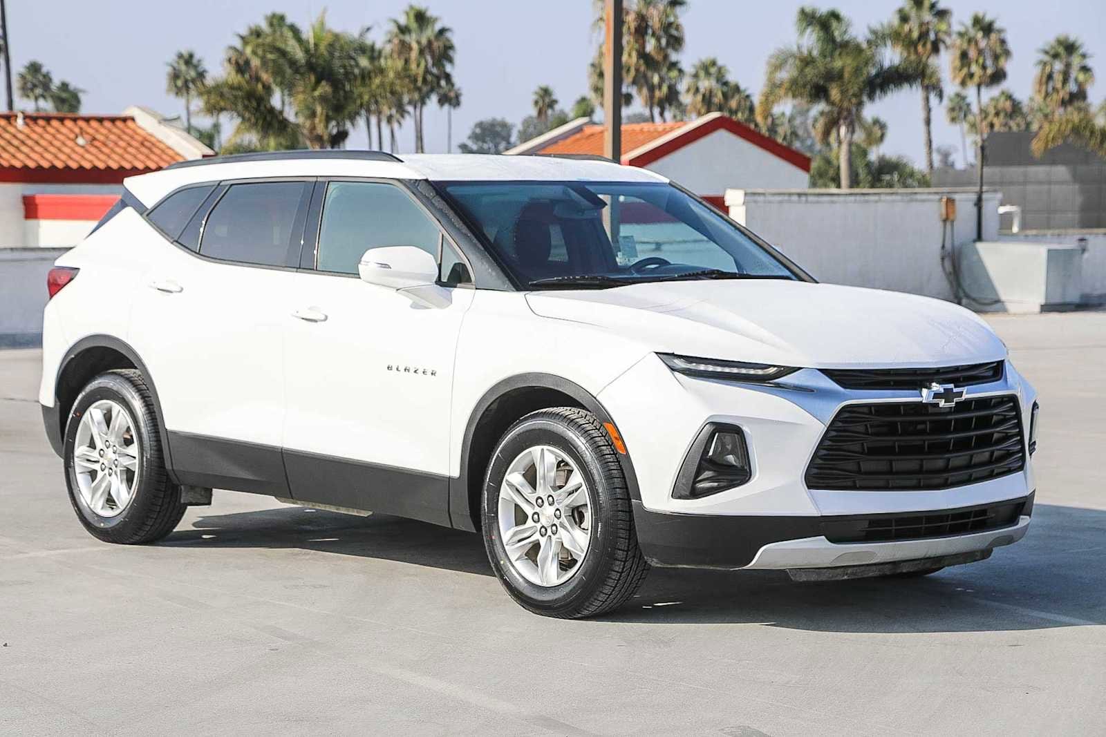 Thumbnail: 2019 Chevrolet Blazer - 4