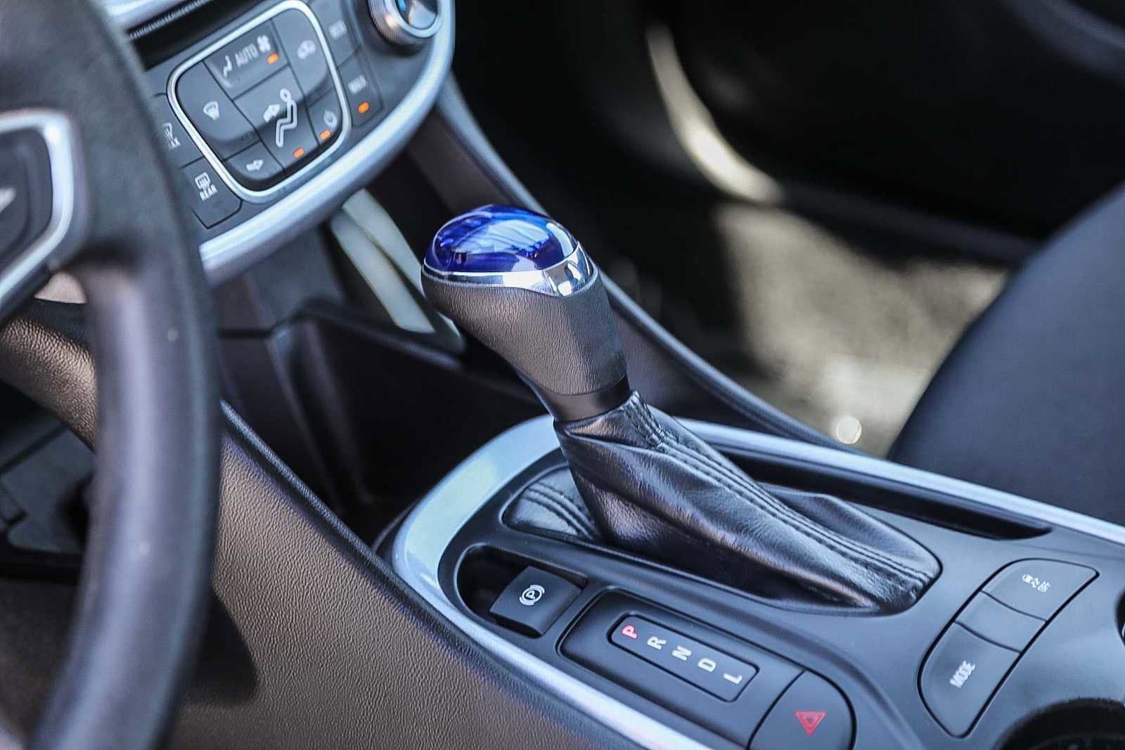 Thumbnail: 2018 Chevrolet Volt - 20