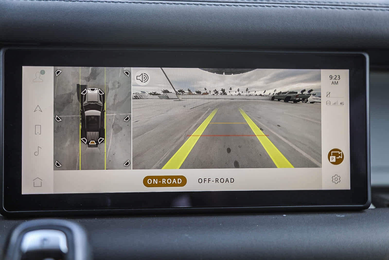 Thumbnail: 2024 Land Rover Defender - 23