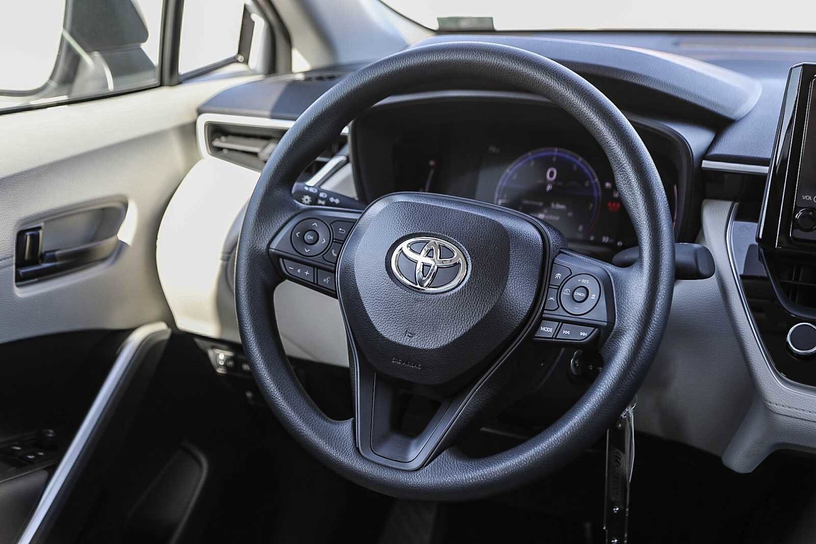 Thumbnail: 2026 Toyota Corolla Cross - 17