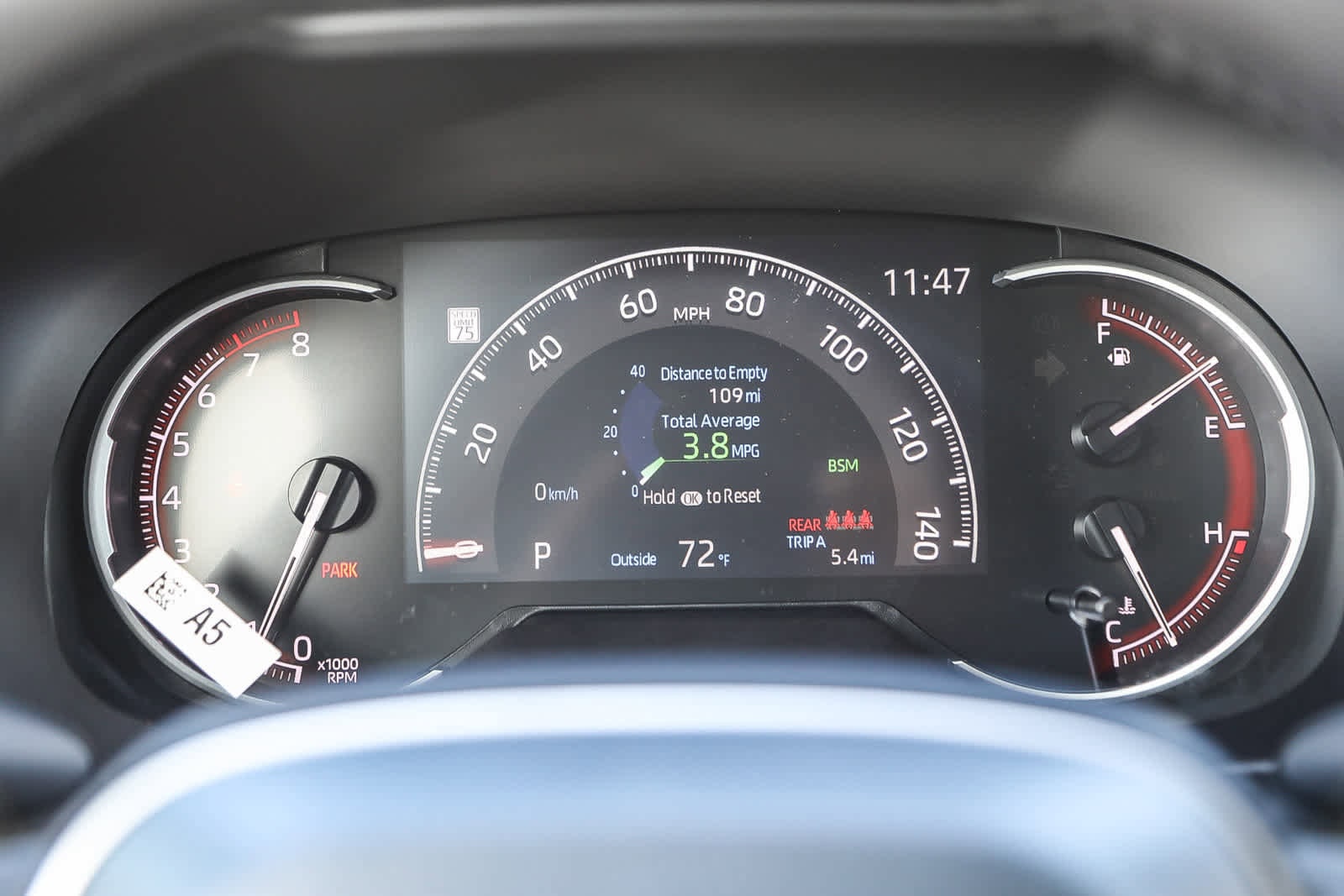 Thumbnail: 2025 Toyota RAV4 - 24