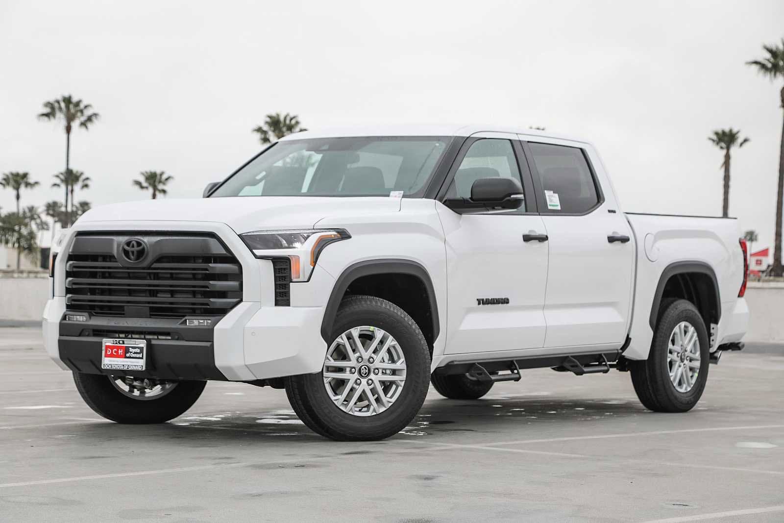2025 Toyota Tundra SR5 -
                  Oxnard, CA