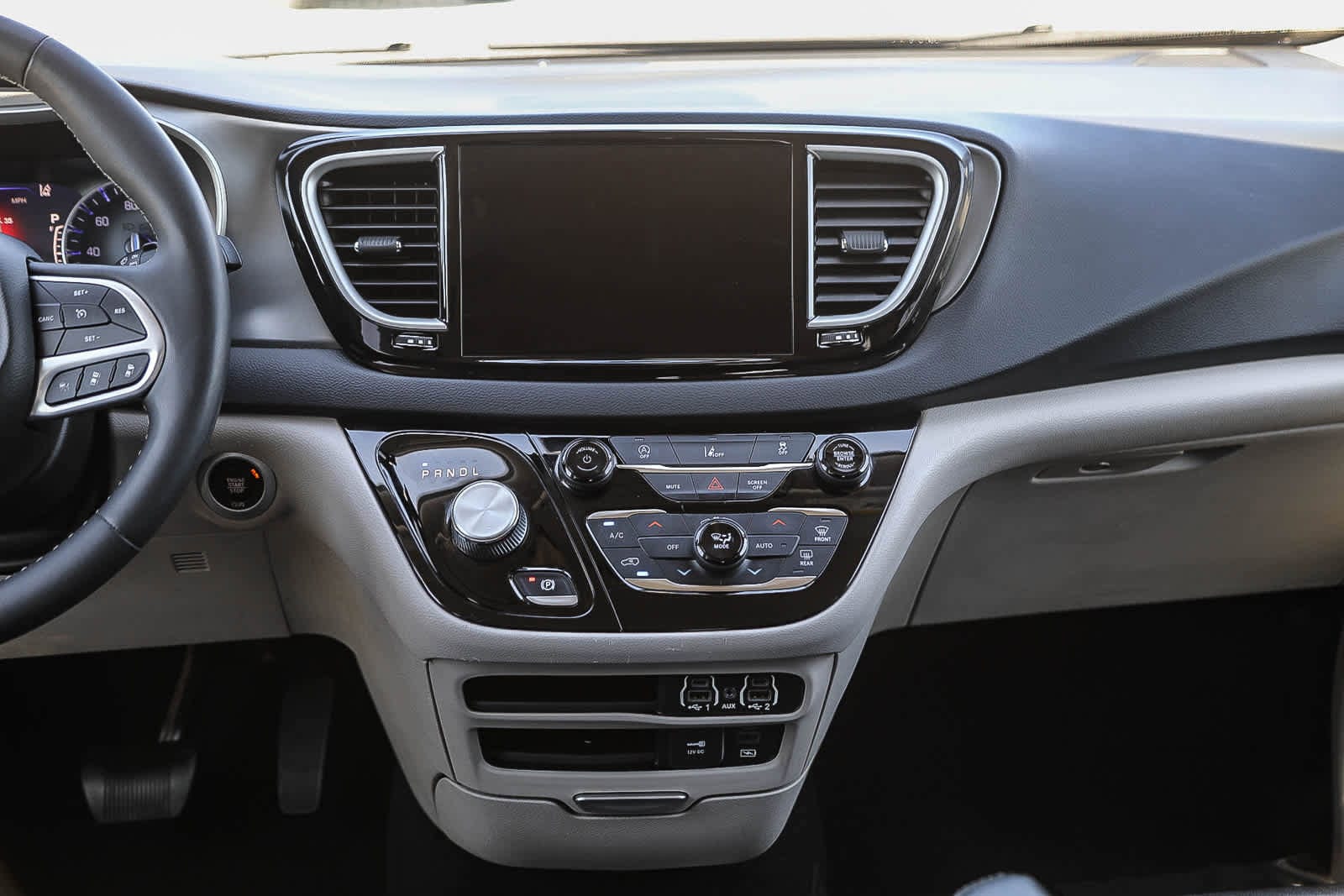 Thumbnail: 2022 Chrysler Pacifica - 13