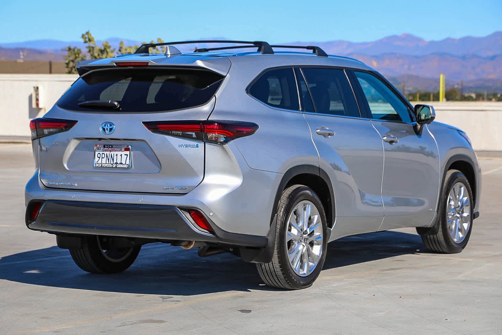 Thumbnail: 2024 Toyota Highlander - 5