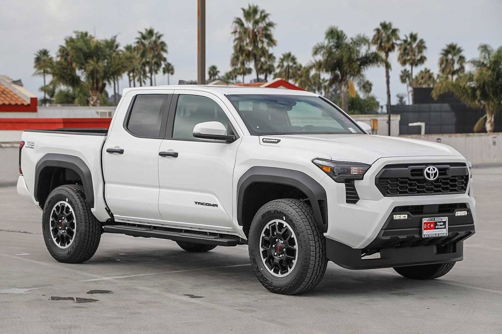 Thumbnail: 2025 Toyota Tacoma - 3