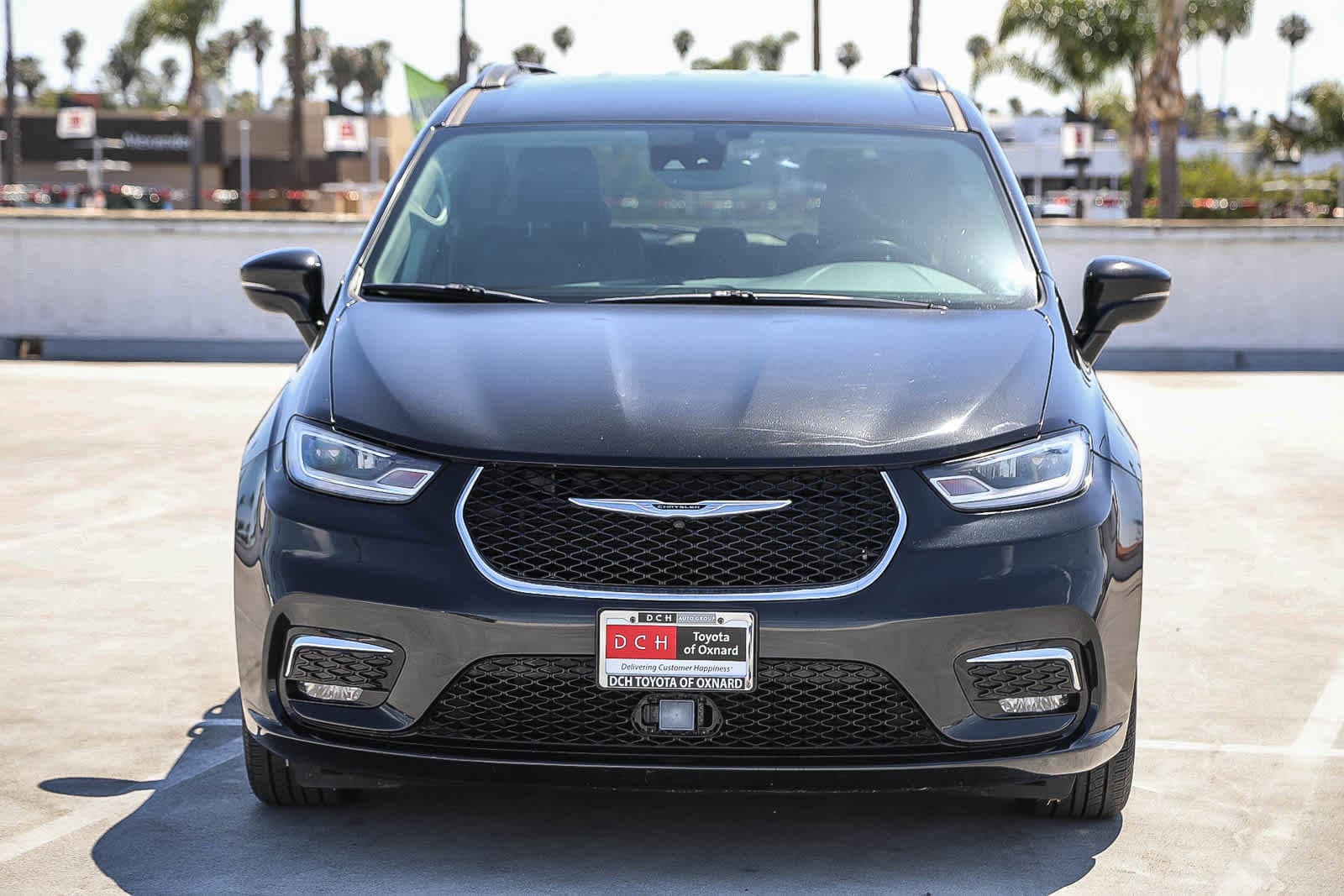 Thumbnail: 2022 Chrysler Pacifica - 3