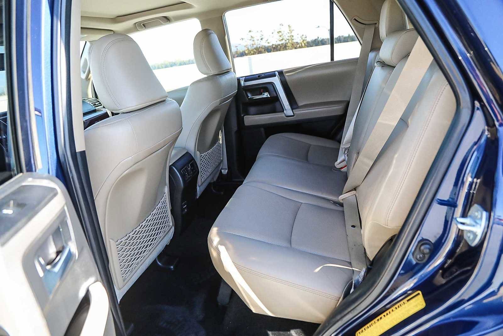 Thumbnail: 2019 Toyota 4Runner - 18